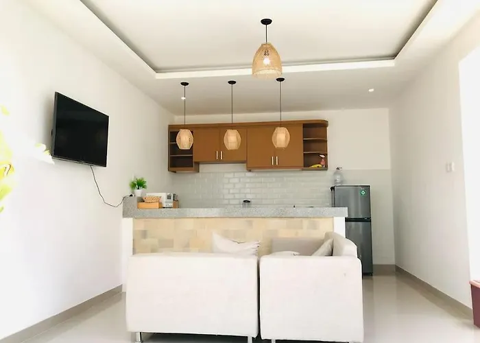 Villa Stylish Serenity In *